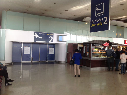 Аэропорт Шарль де Голль терминал 2Д выход 2