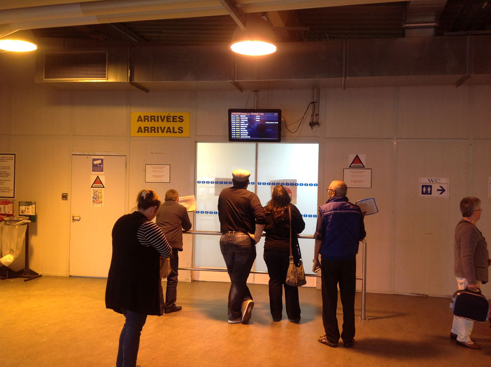 Meeting point with your driver at the Terminal 1 at Beauvais airport
